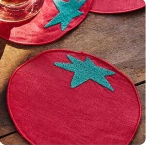 NEW Novelty Piecework Linen Tomato Cocktail Napkins, Set of 4